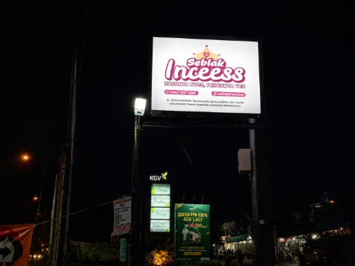 Reklame, neon box & huruf timbul — proyek Dexsign di Karawang 8